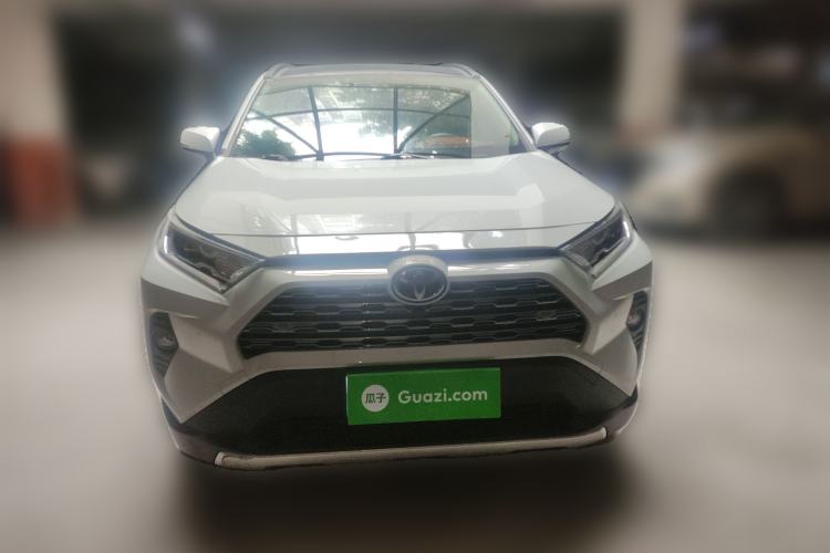 Used Toyota RAV4 2021 2.0L CVT Four-Wheel Drive Premium Edition
