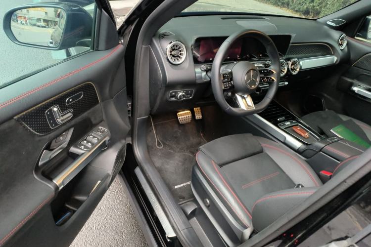 Used Mercedes-Benz GLB AMG 2024 AMG GLB 35 4MATIC
