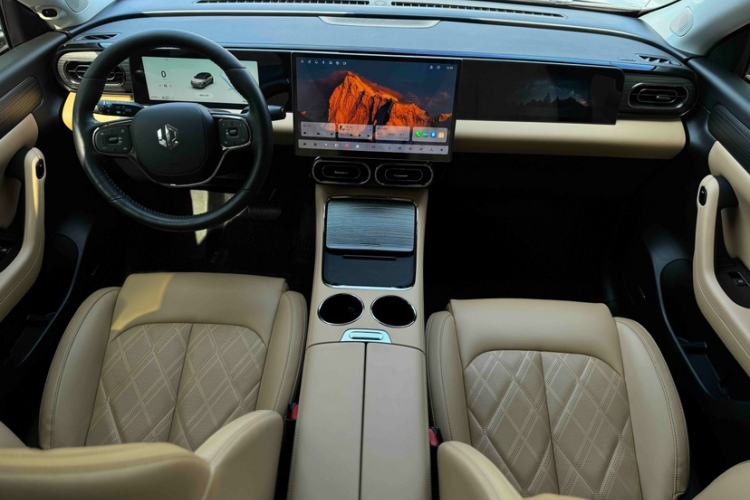 Used Leapmotor C11 2024 All-Electric 580 Luxury Edition
