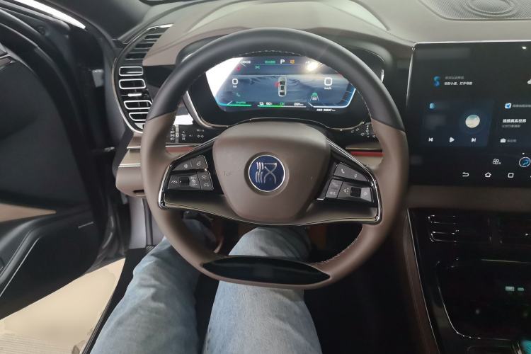 Used BYD Han 2023 EV Champion Edition 605KM Front-Drive Premium Model