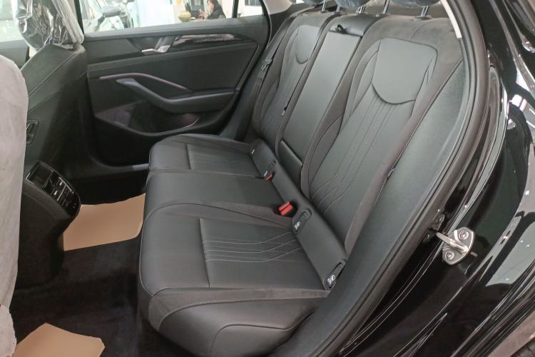 Used Volkswagen Magotan 2024 380TSI DSG Prestige Edition Left Rear Seat