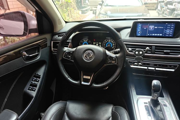 Used Dongfeng Fengon 580 2017 1.5T CVT Smart Style Model
