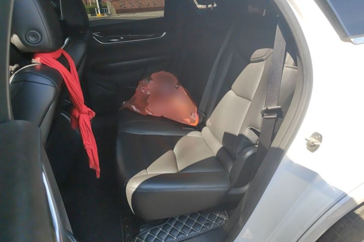 Used Cadillac XT5 2018 28E Four-Wheel Drive Tech Version