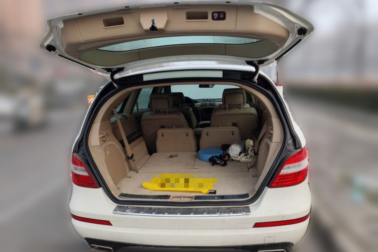 Used Mercedes-Benz R-Class 2011 R 350 L 4MATIC
