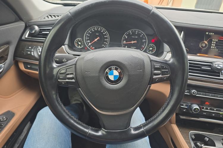 Used BMW 7 Series 2014 730Li Premium Edition Steering Wheel