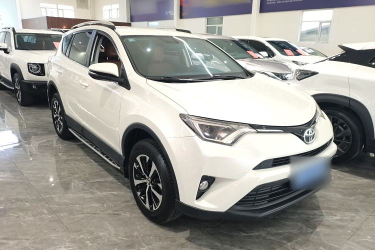 Used Toyota RAV4 2016 2.0L CVT Two-Wheel Drive Urban Edition China V Standard