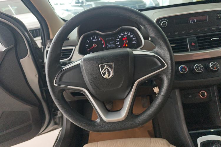 Used Baojun 310W 2017 1.5L Manual Comfort Version China V