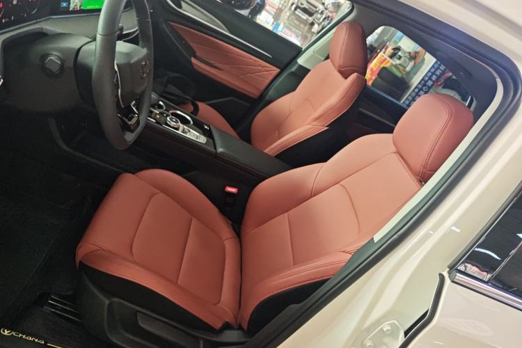 Used CHANGAN Eado 2025 PLUS 1.4T Dual-Clutch High-Energy Version
