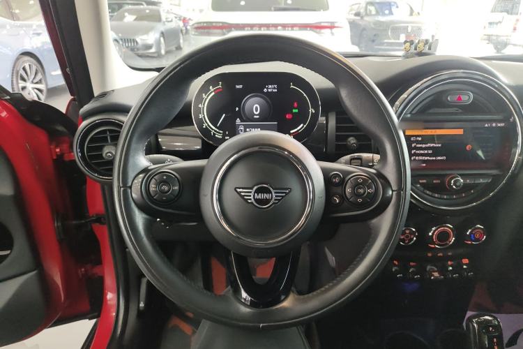 Used MINI MINI 2021 1.5T COOPER Classic Edition Five-Door Version
