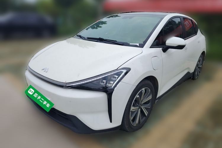 Used Morden Modern in 2022 610 km Fashion Edition