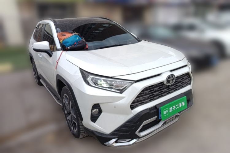 Used Toyota RAV4 2021 2.0L CVT Four-Wheel Drive Premium Edition