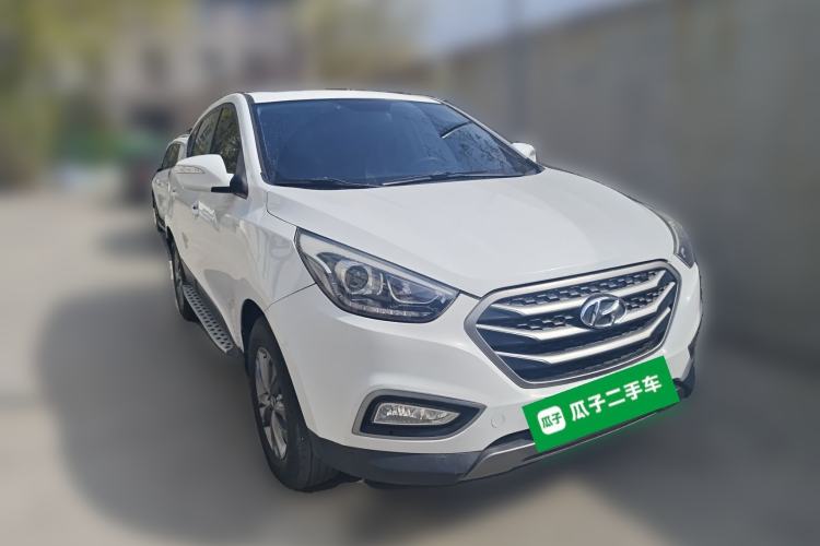 Used Hyundai ix35 2013 2.0L Automatic 2WD Comfort GL China IV Standard Front Right 45 Deg