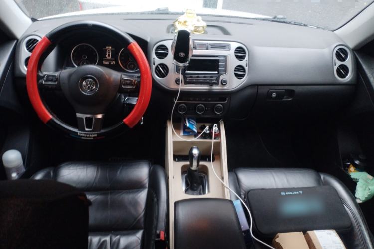 Used Volkswagen Tiguan 2013 1.8 TSI Automatic Two-Wheel Drive Comfort Edition Center Console