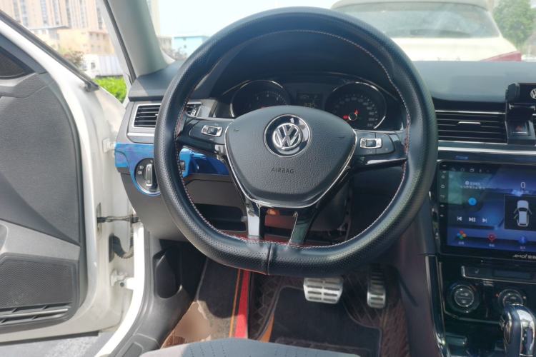 Used Volkswagen C-TREK 2018 230TSI DSG Luxury Version
