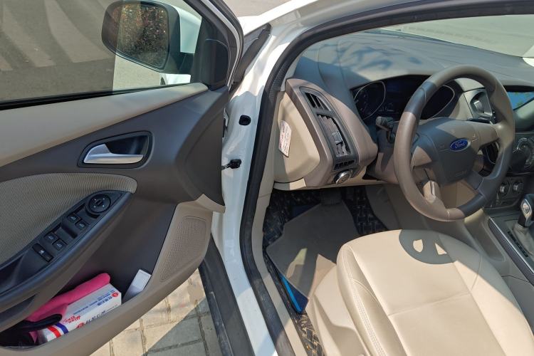 Used Ford Focus 2012 Sedan 1.6L Automatic Comfort Model