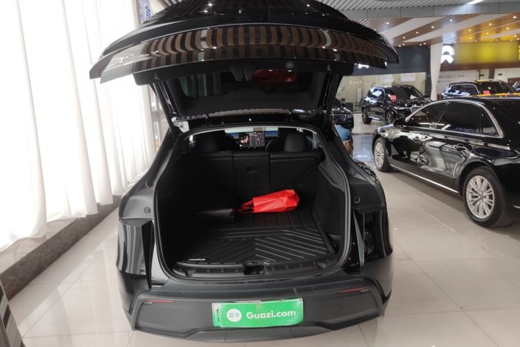 Used Tesla Model Y 2025 Rear-Wheel-Drive Version Trunk