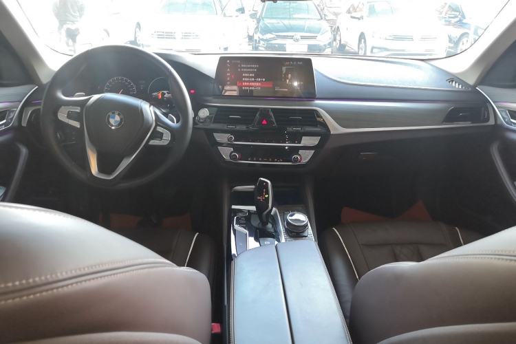 Used BMW 5 Series 2019 Facelifted 530Li Leading Edition Luxury Package
