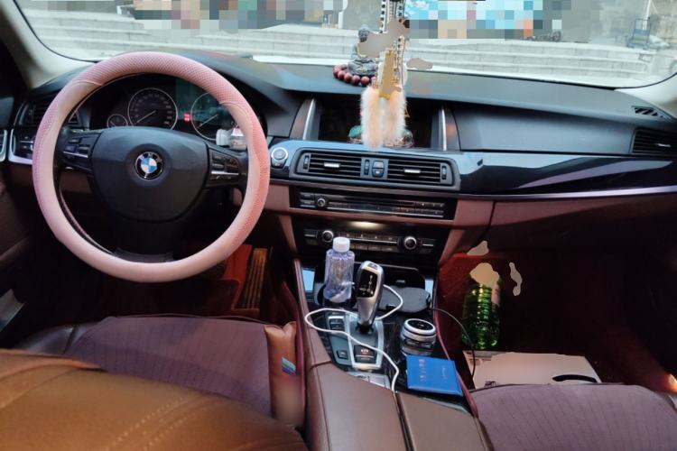 Used BMW 5 Series 2014 520Li Elegant Model
