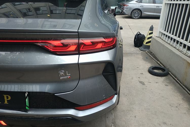 Used BYD Song L EV 2025 Intelligent Driving Version 662 km LiDAR Excellence Edition