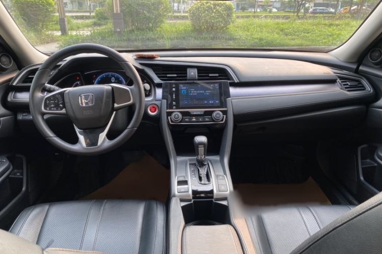 Used Honda Civic 2016 220TURBO CVT Luxury Edition
