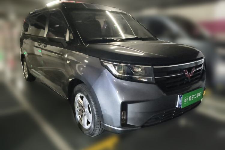 Used Wuling Zhengcheng 2021 1.5T Manual Luxury Version Front Right 45 Deg