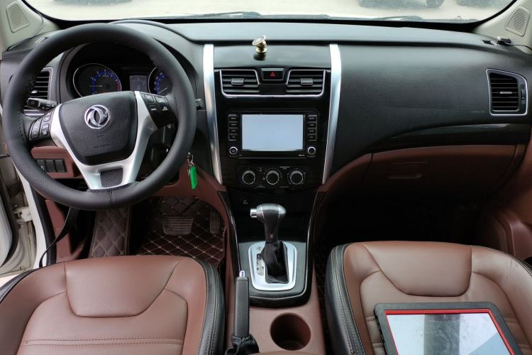 Used FORTHING SX6 2016 1.6L CVT Luxury Model Center Console