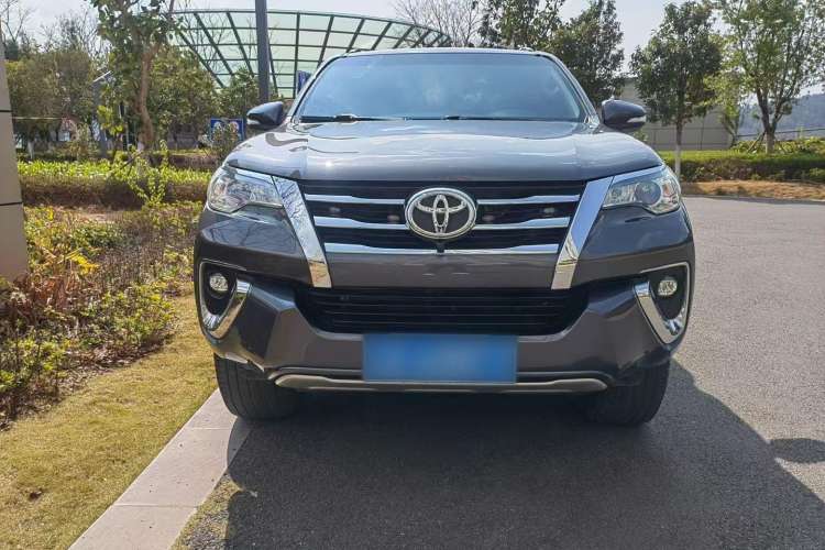 Used Toyota Fortuner 2016 2.7L Middle East Version