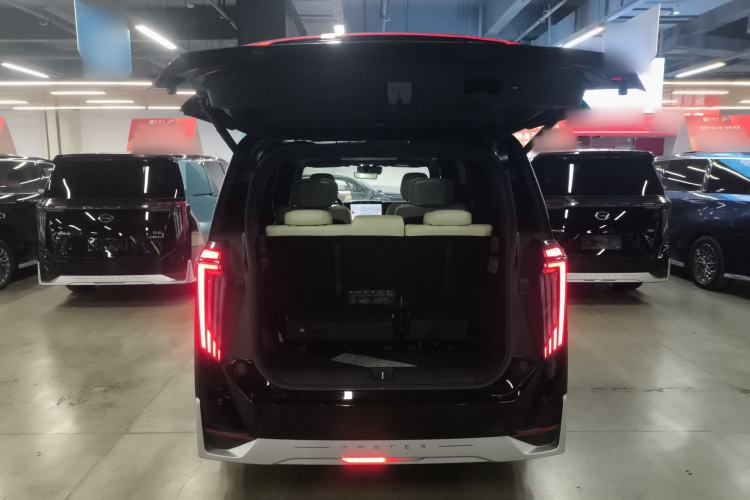 Used GAC Trumpchi M8 2023 Zongshi Series Dual-Motor YuZun Edition Trunk