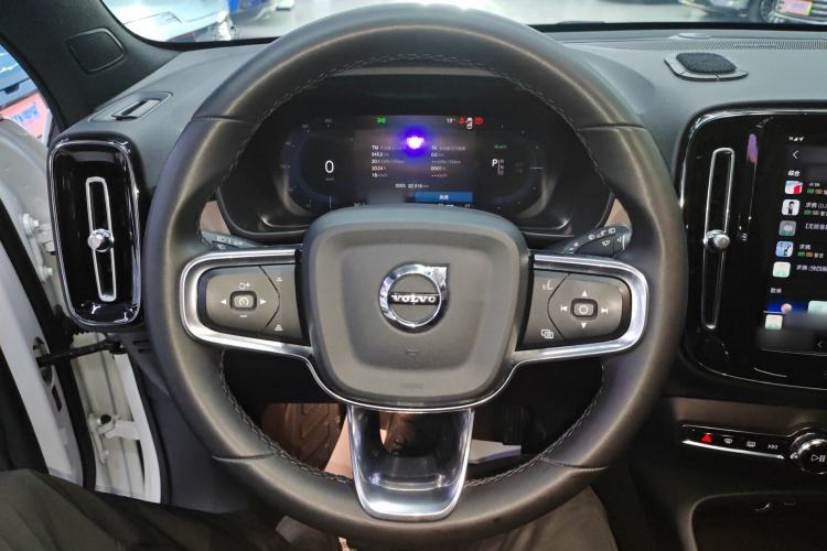 Used Volvo XC40 New Energy 2023 Long-Range PRO Version
