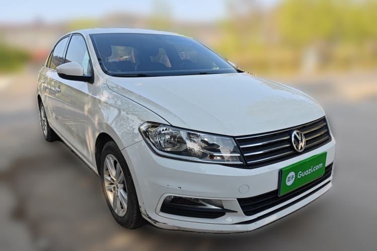 Used Volkswagen Santana 2018 1.5L Automatic Comfort Edition Front Right 45 Deg