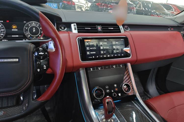 Used Land Rover Range Sport 2020 5.0 SC V8 SVR Center Console