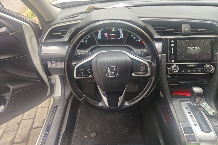 Used Honda Civic 2016 220TURBO CVT Prestige Edition
