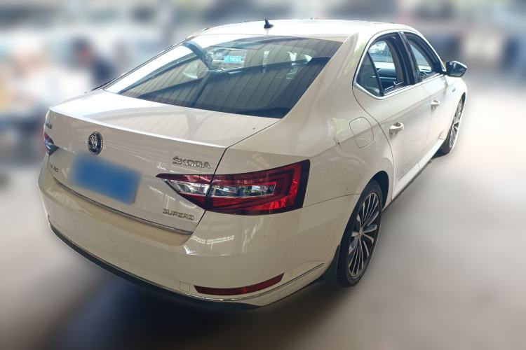 Used Skoda Superb 2016 TSI330 DSG Smart Drive Edition Rear Right 45 Deg