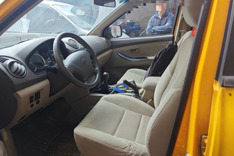 Used JMC Yuhu 7 2012 2.4T Two-Wheel Drive Manual Standard Edition JX4D24
