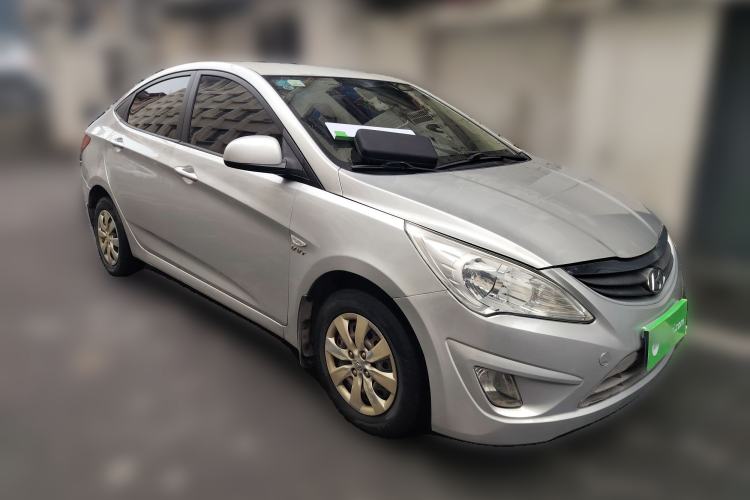 Used Hyundai Verna (older generation) 2010 Sedan 1.4L Manual Comfort GS