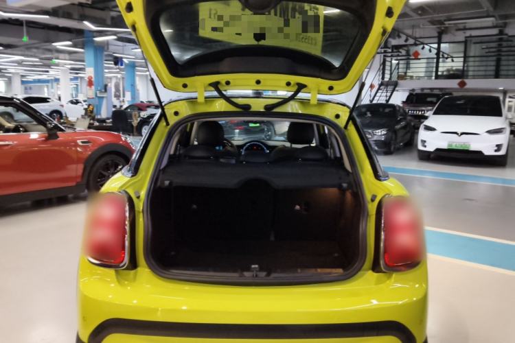 Used MINI MINI 2023 Updated 1.5T COOPER Artist Five-Door Edition