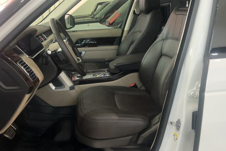 Used Land Rover Range Rover 2021 3.0 L6 Century Extended Classic Edition
