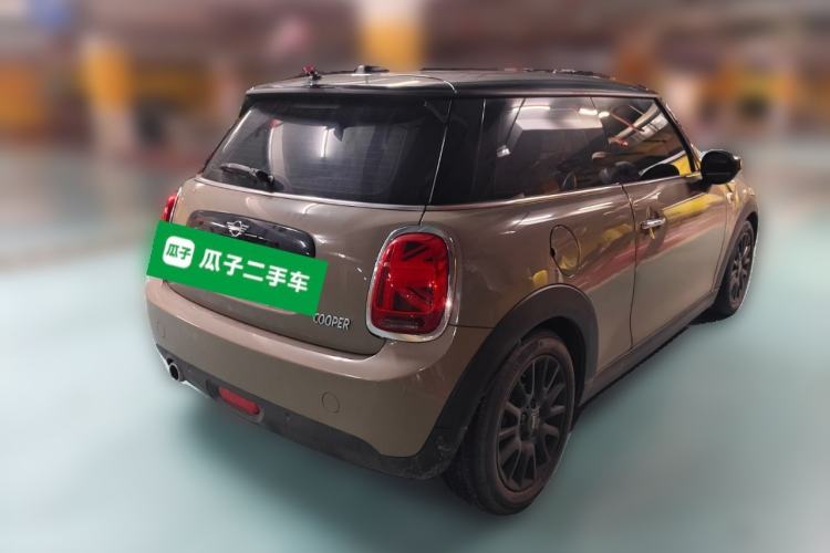 Used MINI 2020 1.5T COOPER Classic Edition Rear Right 45 Deg