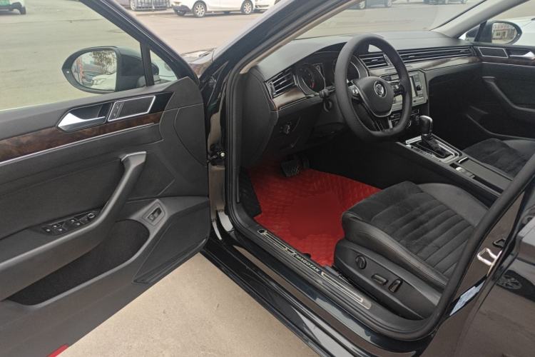 Used Volkswagen Magotan 2018 330TSI DSG Luxury Model