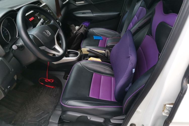 Used Honda Fit 2014 1.5L SE CVT Fashion Model Left Front Seat