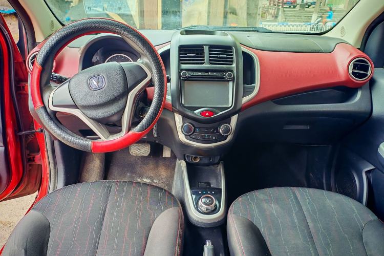 Used CHANGAN Benni 2015 1.4L IMT Luxury Version China IV Standard