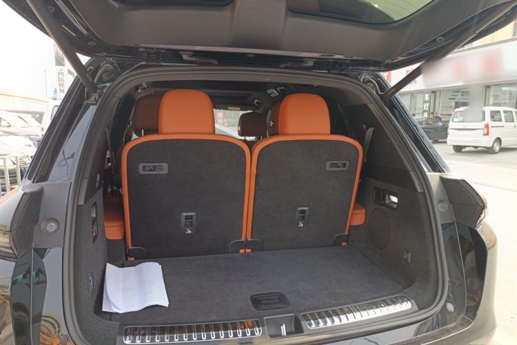 Used Li Auto L8 2023 Pro Model Trunk