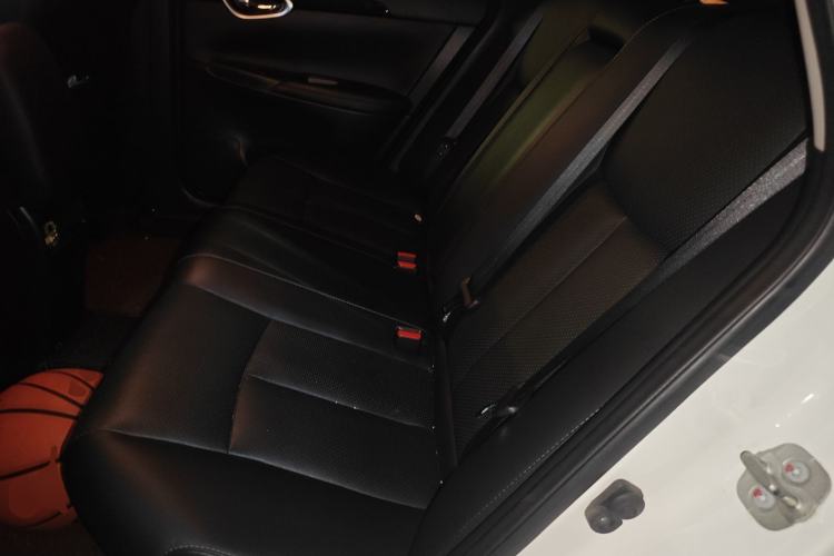 Used Nissan Sylphy 2018 1.6XV CVT Deluxe Edition Left Rear Seat