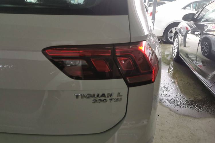 Used Volkswagen Tiguan L 2017 330TSI Automatic Two-Wheel Drive Luxury Edition