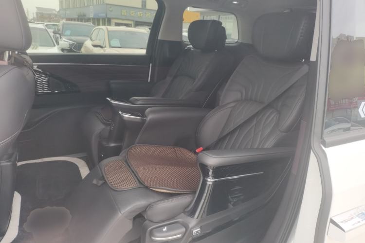 Used GAC Trumpchi M8 2024 Master Series 400T Prestige Edition Left Rear Seat