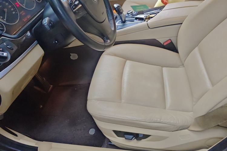 Used BMW 5 Series 2011 523Li Luxury Model
