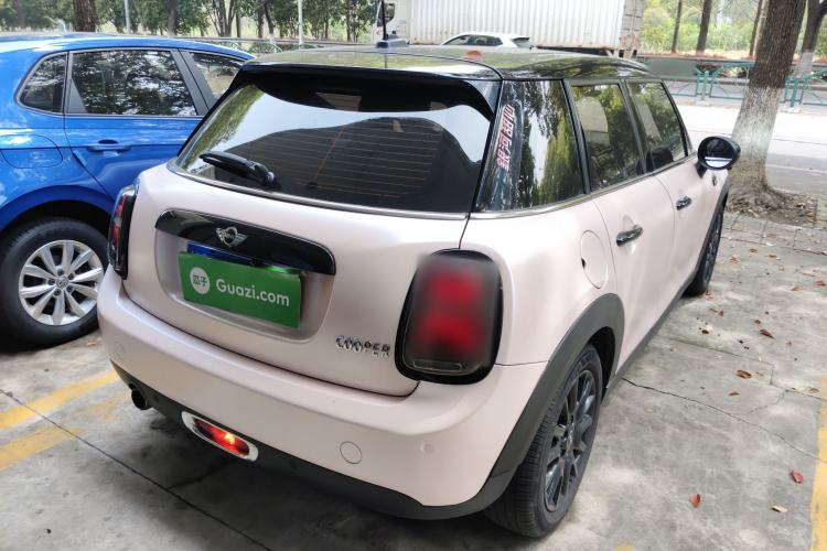 Used MINI 2015 1.5T COOPER Fun Five-Door Edition
