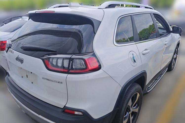 Used Jeep Cherokee 2020 2.0T Two-Wheel Drive Leading Edition Rear