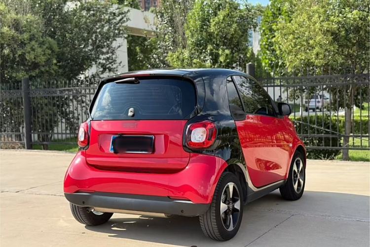 Used smart fortwo 2018 1.0L 52kW Hardtop Passion Edition China V Standard
