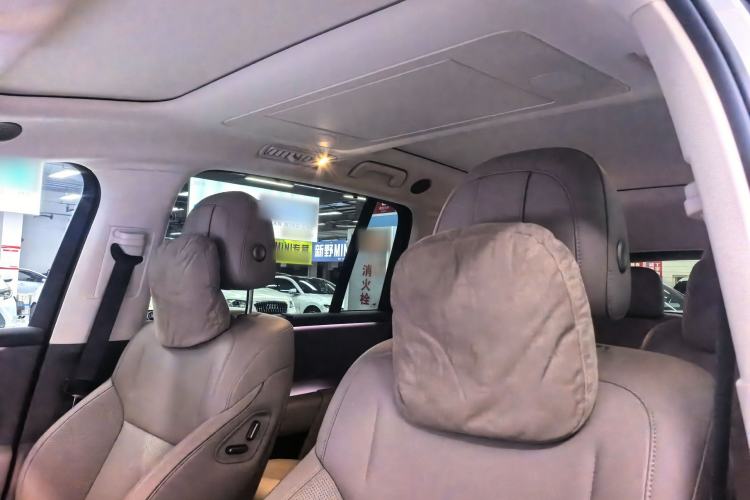 Used Li Auto i8 2025 Model Standard Version
